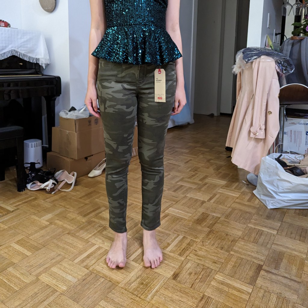 Brand New Green Levis Camouflage 711 Skinny Ankle Jeans 29 Brand New Green Levis Camouflage 711 Skinny Ankle Jeans 29
